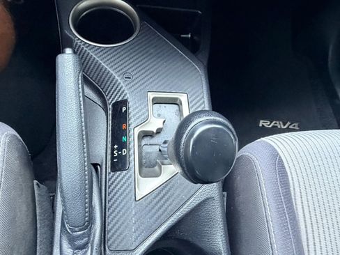 Used 2013 Toyota RAV4 XLE FWD image 16