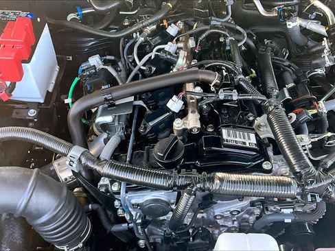 Certified 2025 Toyota 4Runner TRD Sport AWD/4WD image 32