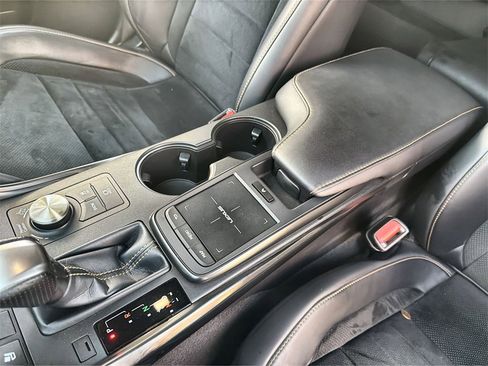 Used 2025 Lexus IS 500 500 F SPORT Performance image 23