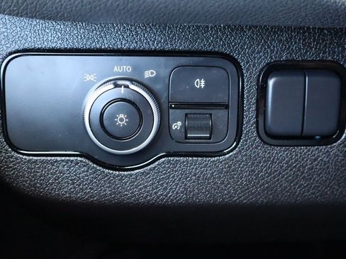 Used 2024 Mercedes-Benz Sprinter 2500 image 30