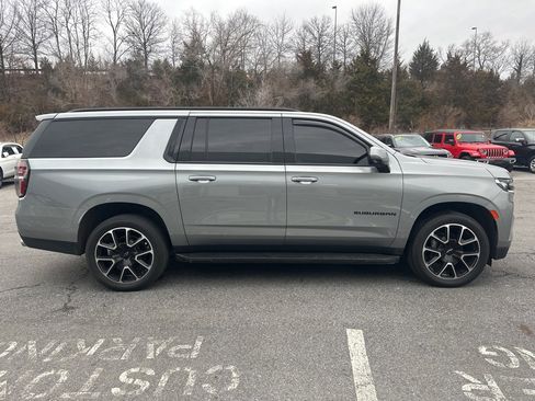 Used 2023 Chevrolet Suburban RST w/ Sport Performance Package image 4