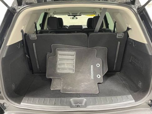 Used 2025 Nissan Pathfinder S AWD/4WD image 24