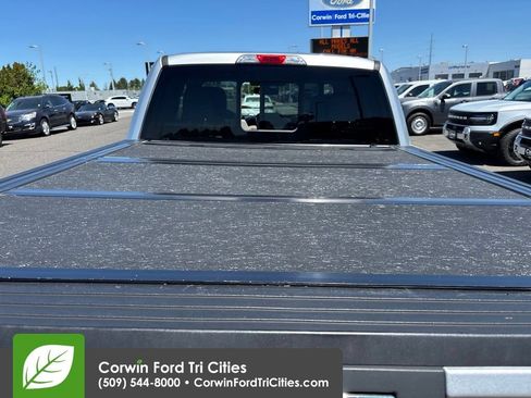 Used 2016 Ford F150 XLT w/ Equipment Group 302A Luxury AWD/4WD image 9