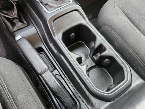 Used 2021 Jeep Wrangler Unlimited Sport image 28