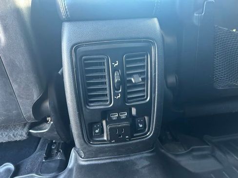 Used 2016 Dodge Durango Limited image 26