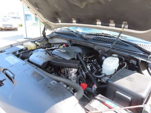 Used 2006 Chevrolet Tahoe LT w/ LT Preferred Equipment Group AWD/4WD image 33