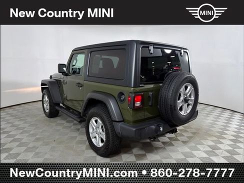 Used 2022 Jeep Wrangler Sport AWD/4WD image 5