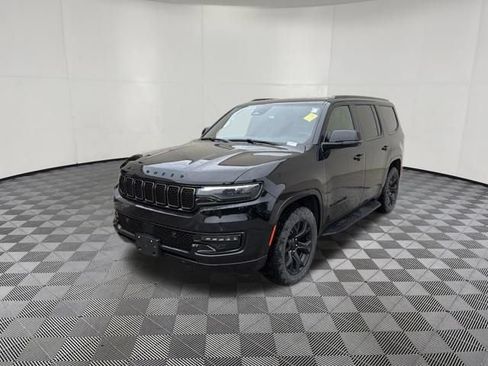 Used 2024 Jeep Wagoneer Series II AWD/4WD image 13