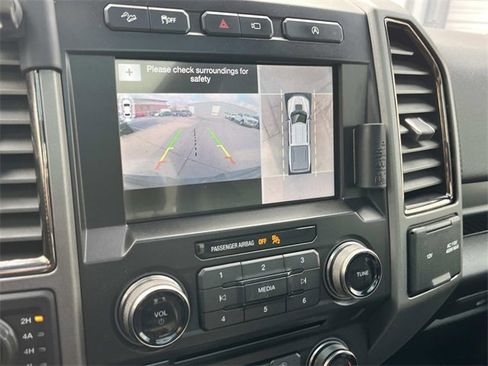 Used 2018 Ford F150 Raptor w/ Equipment Group 802A Luxury image 39