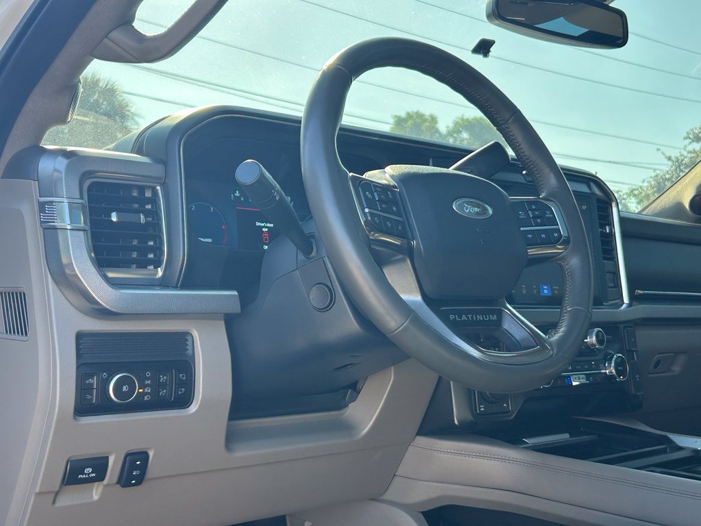 Used 2025 Ford F350 Platinum w/ Platinum Plus Package AWD/4WD image 35