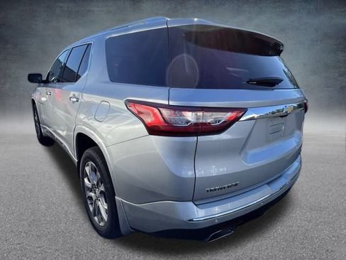 Used 2019 Chevrolet Traverse Premier w/ Driver Confidence II Package image 9