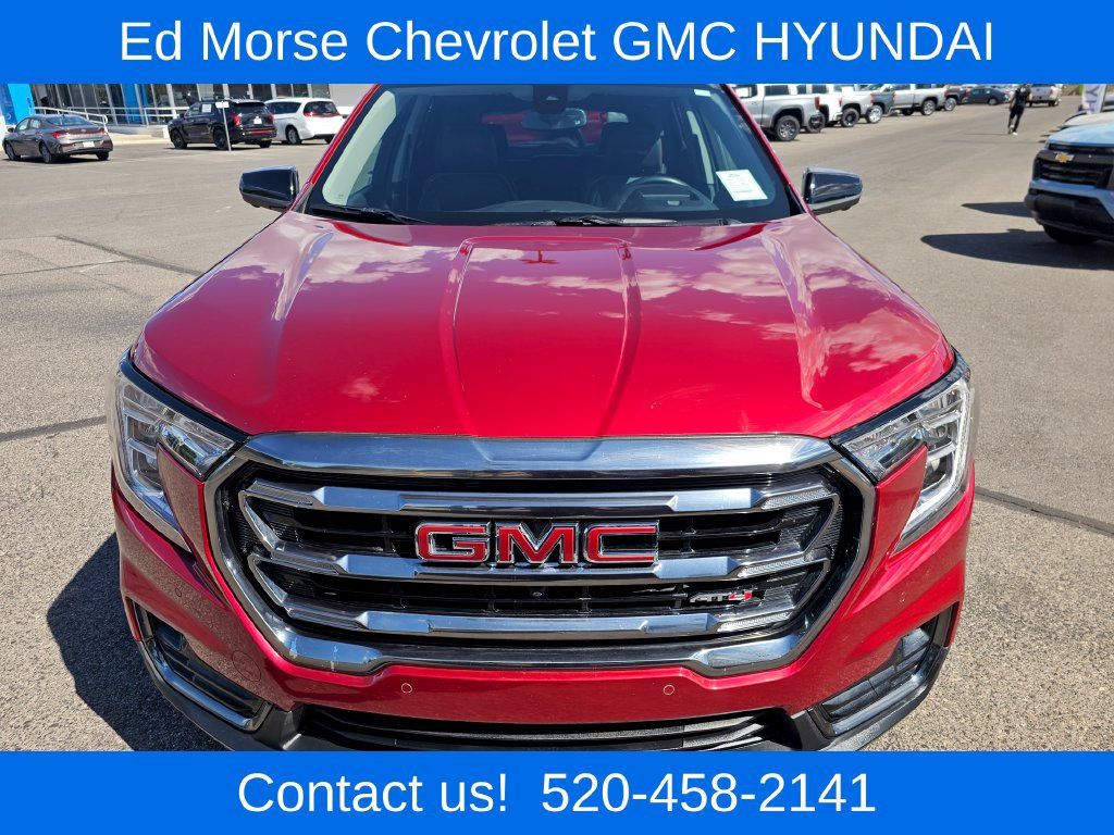 Used 2024 GMC Terrain AT4 w/ Tech Package AWD/4WD image 8