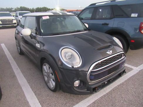 Used 2014 MINI Cooper S FWD image 1
