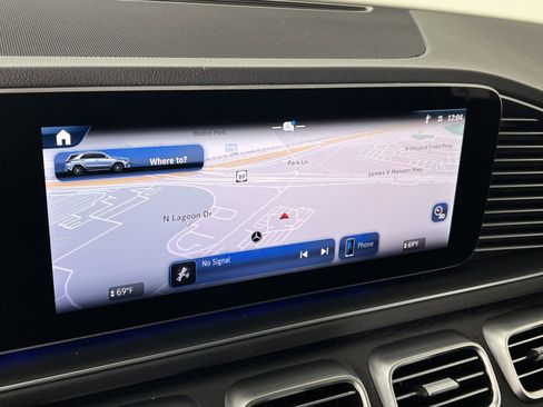 Used 2025 Mercedes-Benz GLE 350 4MATIC image 30