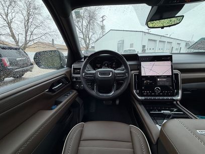 New 2026 GMC Yukon XL Denali Ultimate w/ LPO, Illumination Package