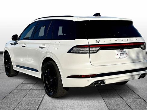New 2026 Lincoln Aviator Reserve image 3