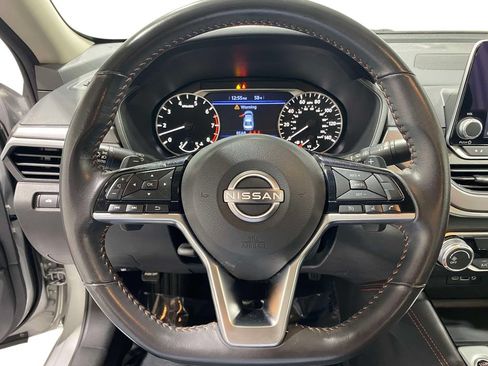 Used 2023 Nissan Altima 2.5 SR FWD image 20