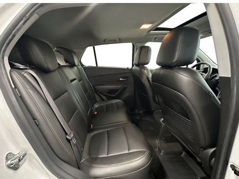 Used 2017 Chevrolet Trax Premier image 17