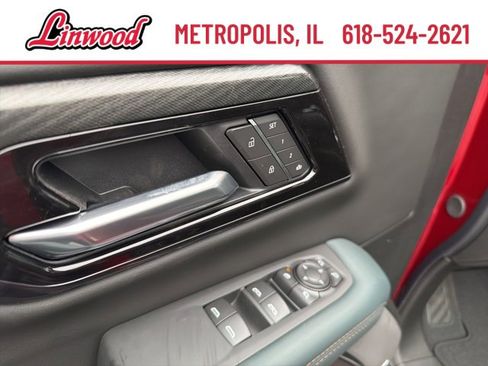 New 2026 GMC Yukon AT4 w/ AT4 Premium Plus Package image 18