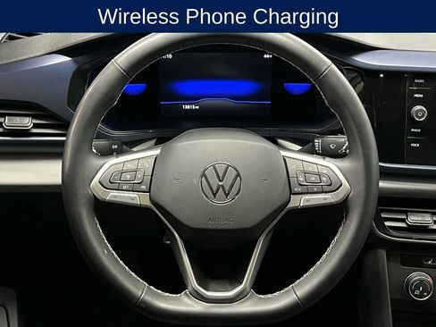 Used 2022 Volkswagen Taos SE image 9