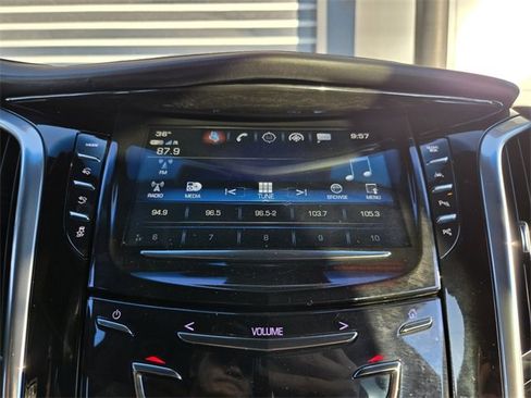 Used 2020 Cadillac Escalade ESV Platinum image 28