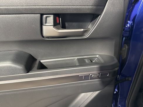 Used 2025 Toyota Tacoma TRD Off-Road image 29