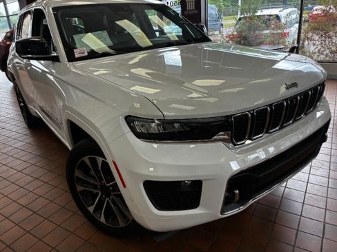 Used 2022 Jeep Grand Cherokee Overland w/ Adv Protech Group III RWD image 1