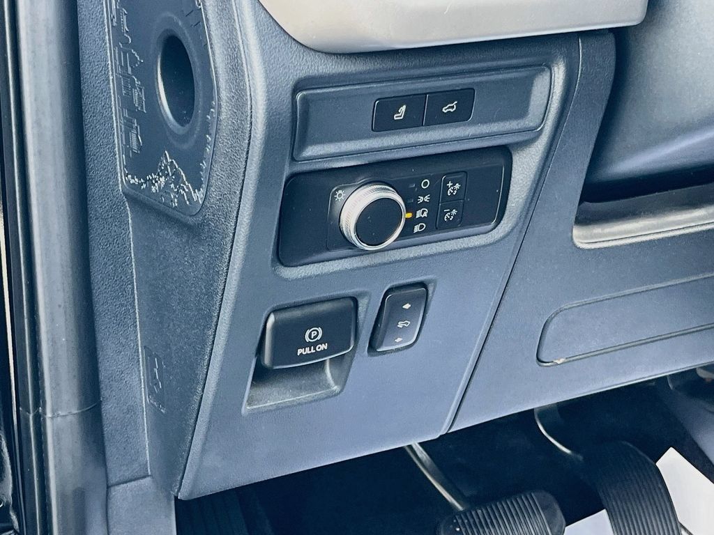 Used 2022 Ford Expedition XLT RWD image 10