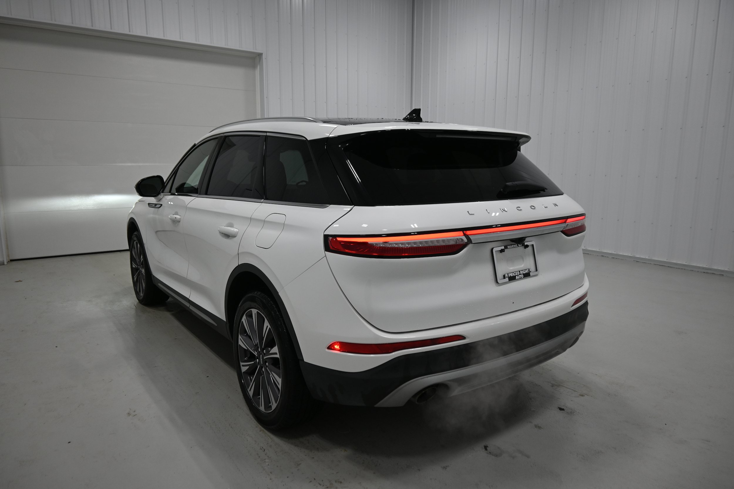 Used 2020 Lincoln Corsair Reserve w/ Elements Package AWD/4WD image 36