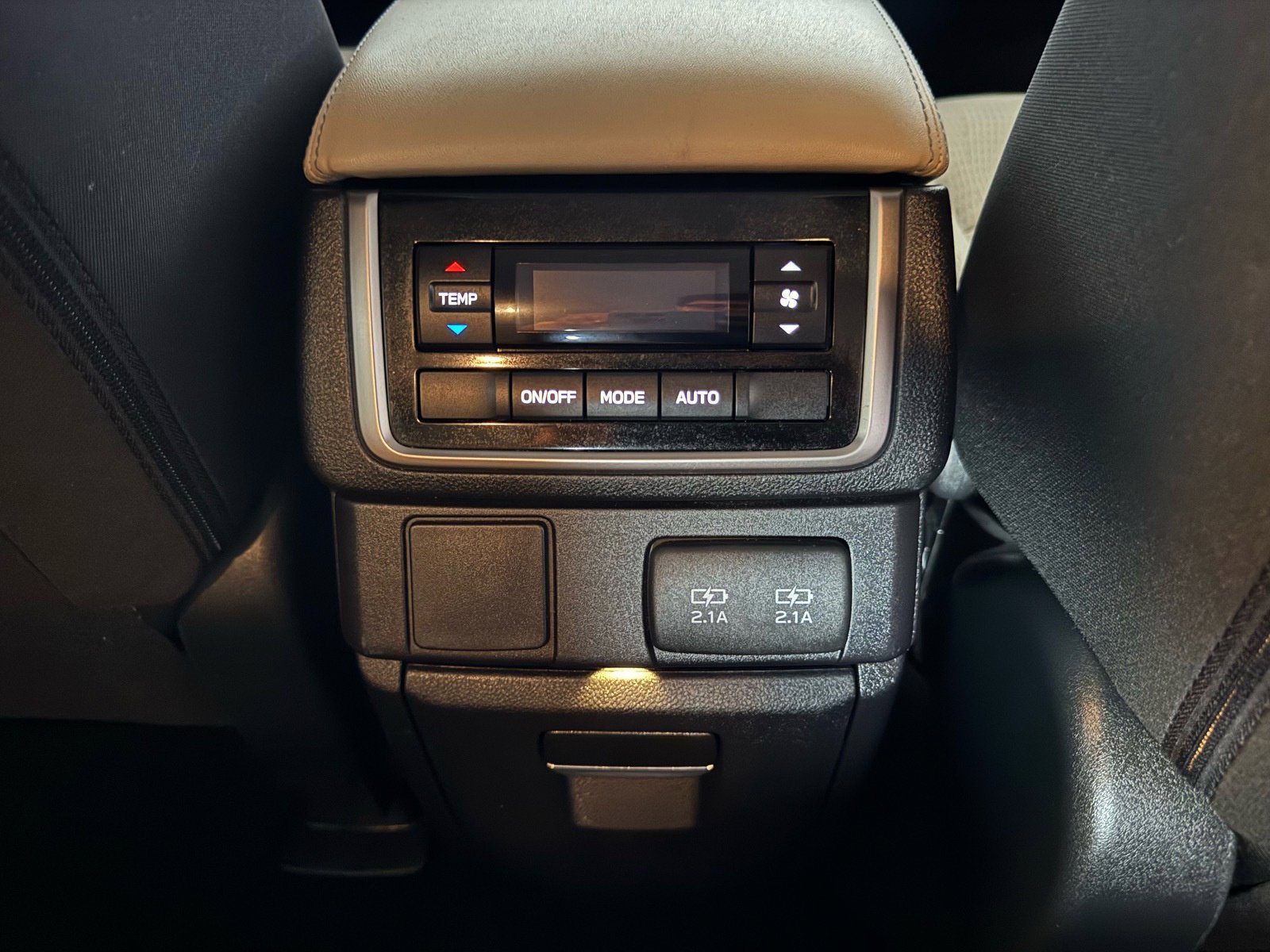 Used 2019 Subaru Ascent Premium AWD/4WD image 26