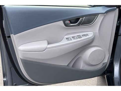 Used 2020 Hyundai Kona Limited image 10