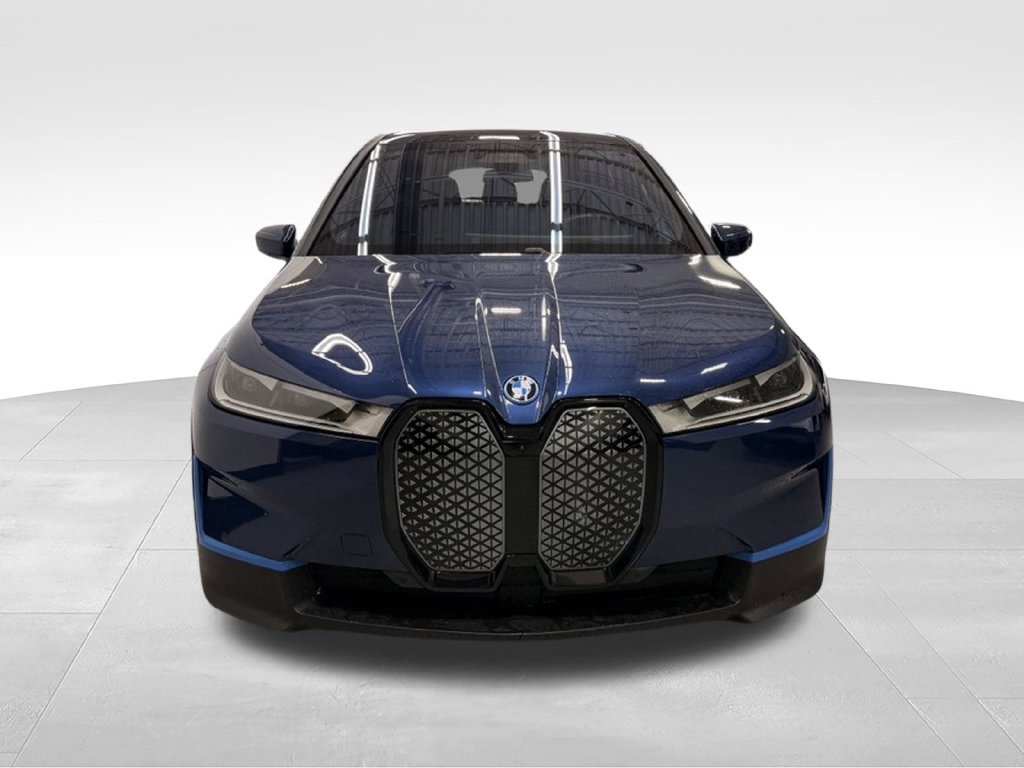 Used 2024 BMW iX xDrive50 AWD/4WD image 8