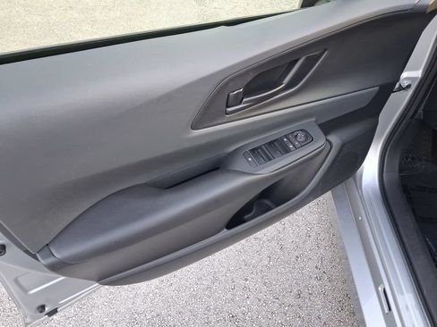 Used 2025 Toyota Prius LE FWD image 15