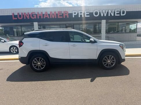 Used 2024 GMC Terrain SLT AWD/4WD image 5