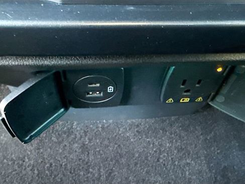 Certified 2022 Ford F150 XLT w/ Equipment Group 302A High image 25