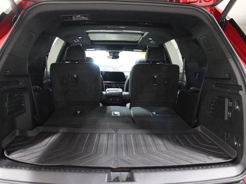 Used 2024 Chevrolet Traverse RS image 15