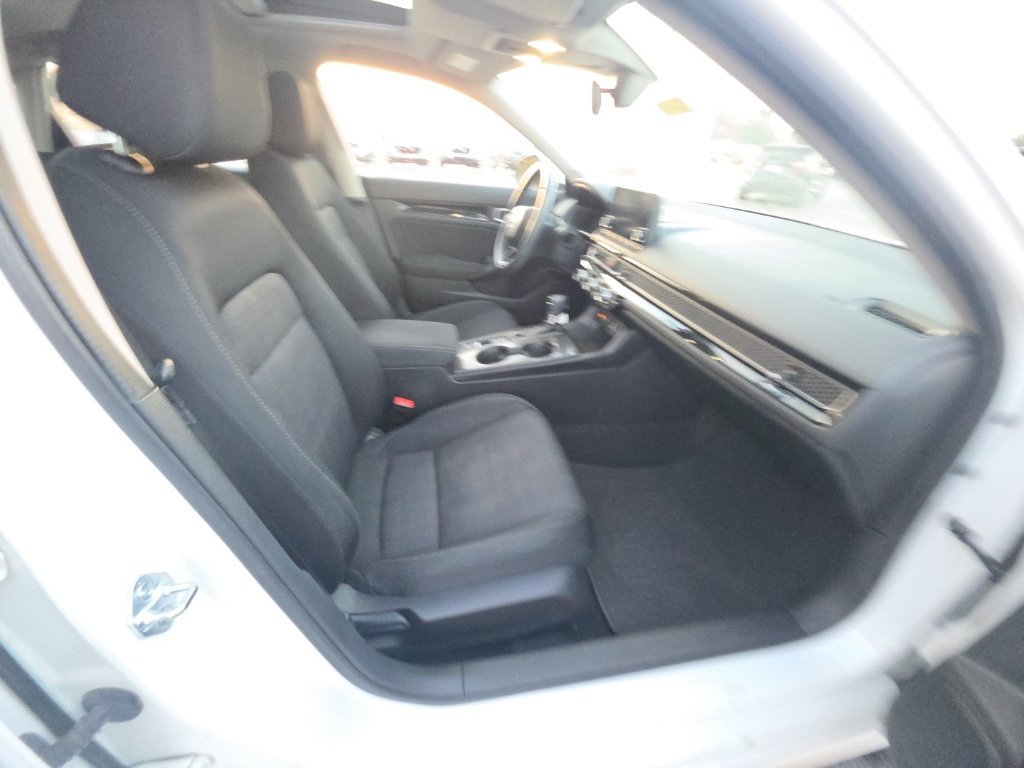 Certified 2024 Honda Civic EX image 31