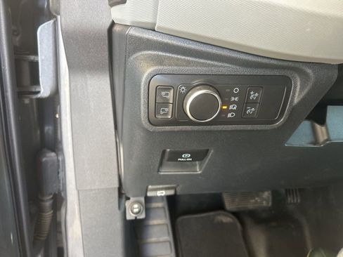 Used 2021 Ford Bronco Badlands image 9