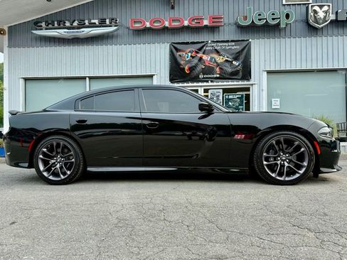 Used 2023 Dodge Charger Scat Pack w/ Plus Group image 2