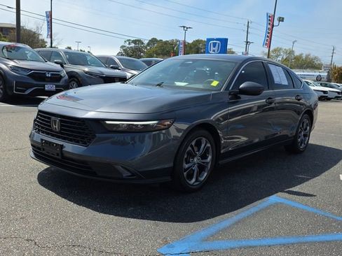 Certified 2024 Honda Accord EX image 9