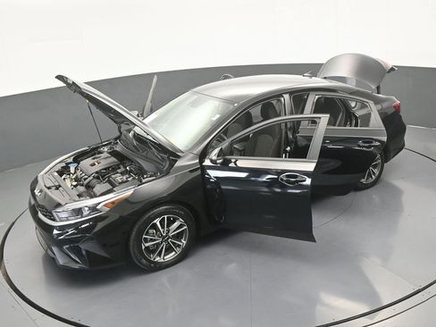 Used 2023 Kia Forte LXS FWD image 59