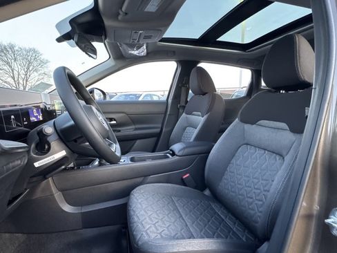 New 2026 Nissan Kicks SV w/ SV Premium Package AWD/4WD image 19
