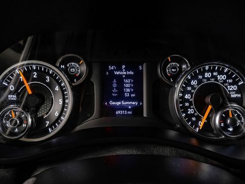 Used 2022 RAM 2500 Tradesman w/ Chrome Appearance Group image 20