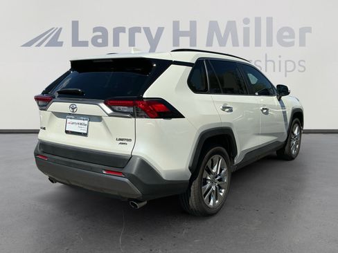 Certified 2019 Toyota RAV4 Limited w/ Cold Weather Package AWD/4WD image 5