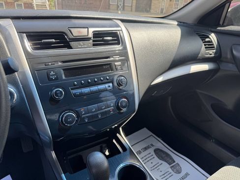 Used 2014 Nissan Altima 2.5 S image 13