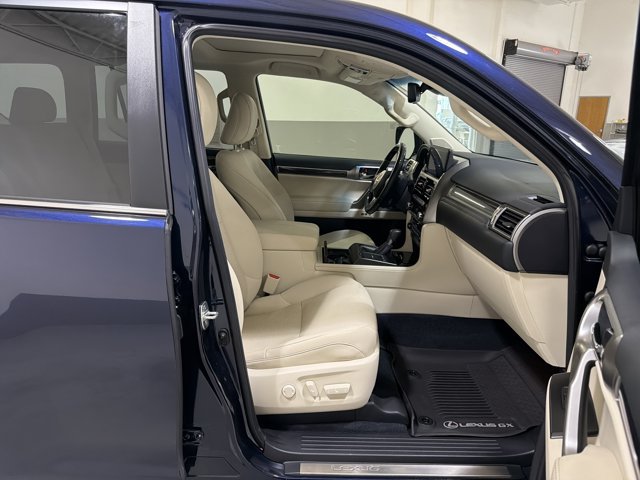 Used 2023 Lexus GX 460 Premium AWD/4WD image 36