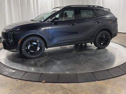 New 2026 Kia Sportage X-Line w/ X-Line Premium Package image 5