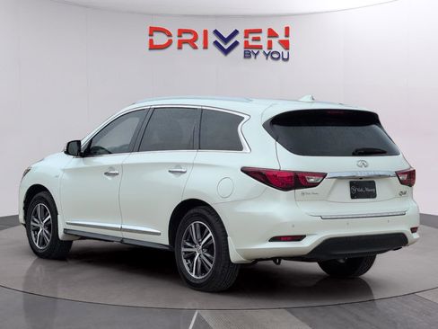Used 2017 INFINITI QX60 FWD w/ Premium Plus Package image 3