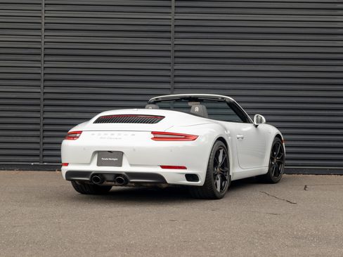 Certified 2017 Porsche 911 Carrera image 8