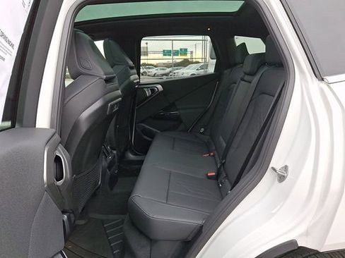 Certified 2026 BMW X3 xDrive30i w/ Premium Package AWD/4WD image 10